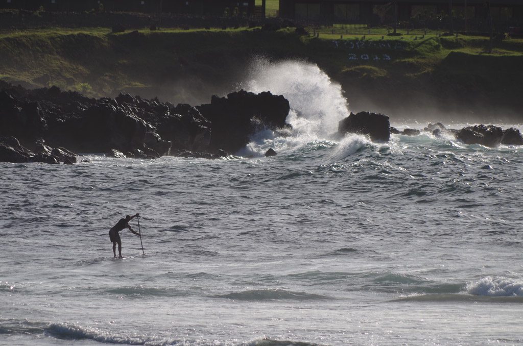 hanga_roa_paddle_boarder.jpg